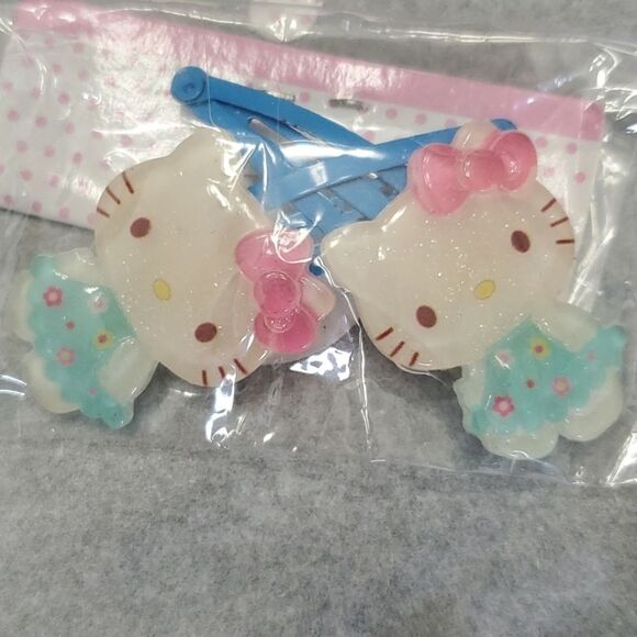 Hello Kitty jewelry and hair lot - Picture 5 of 13